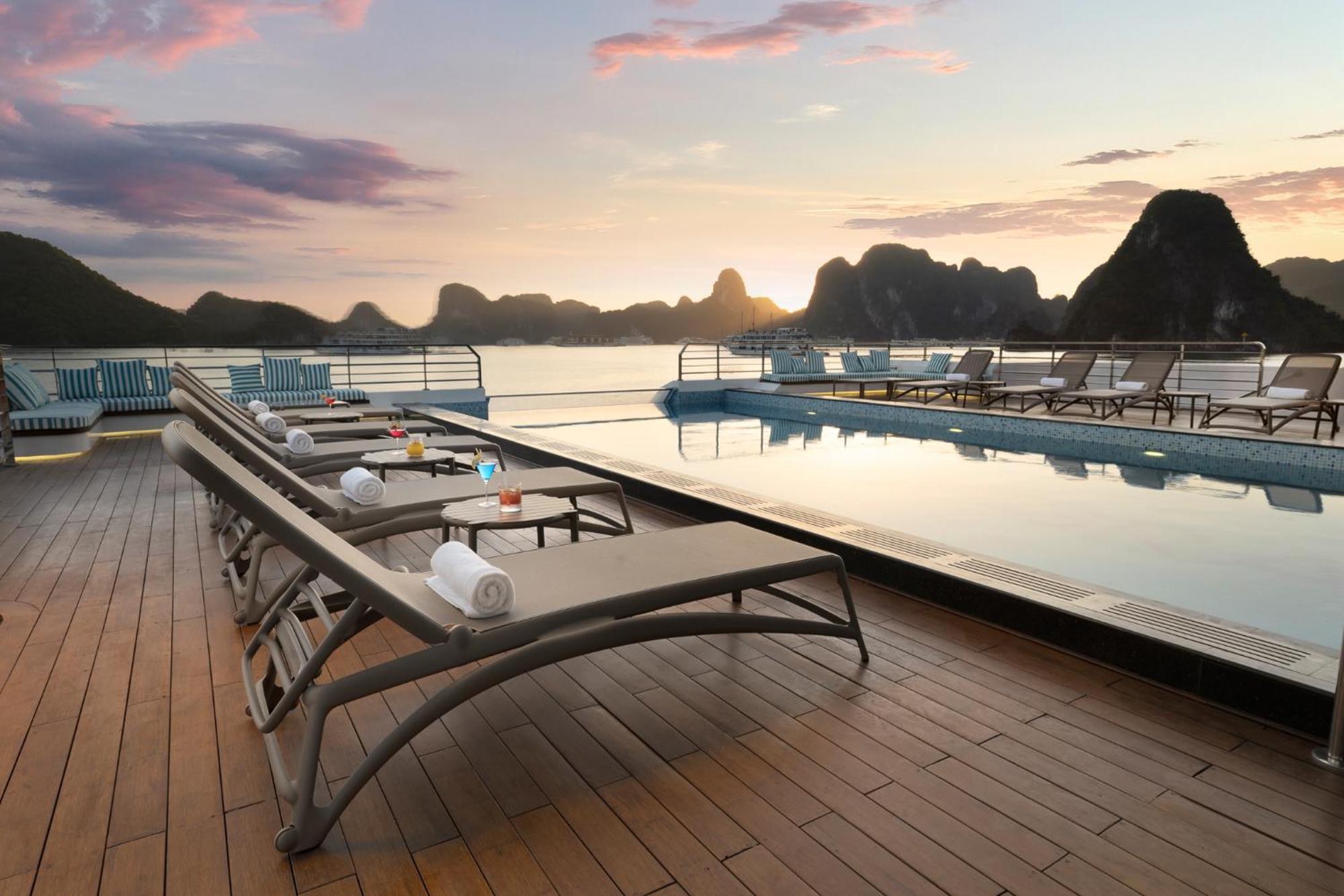 فندق Grand Pioneers Halong Bay Cruise 2 ها لونغ المظهر الخارجي الصورة